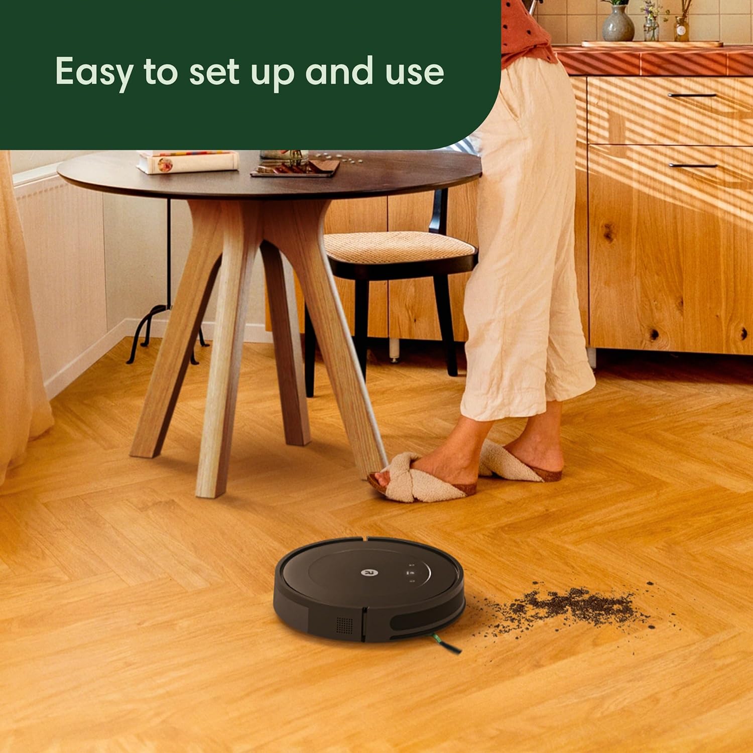 iRobot Roomba Vac Essential Q011 Saugroboter – leistungsstarke Saugkraft, Alexa-kompatibel, Reinigung mehrerer Oberflächen, intelligente Navigation, Selbstaufladung und leiser Betrieb